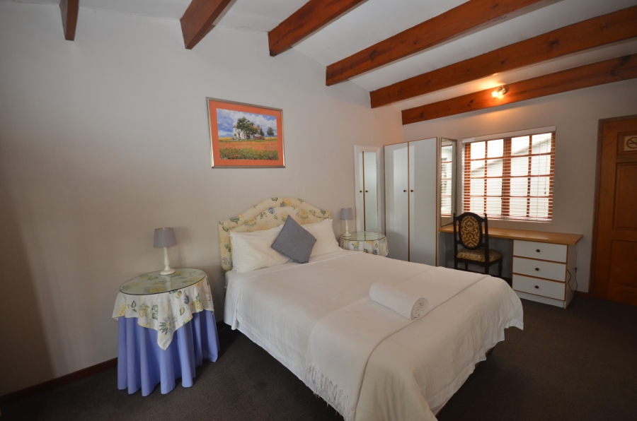 9 Bedroom Property for Sale in Nahoon Eastern Cape